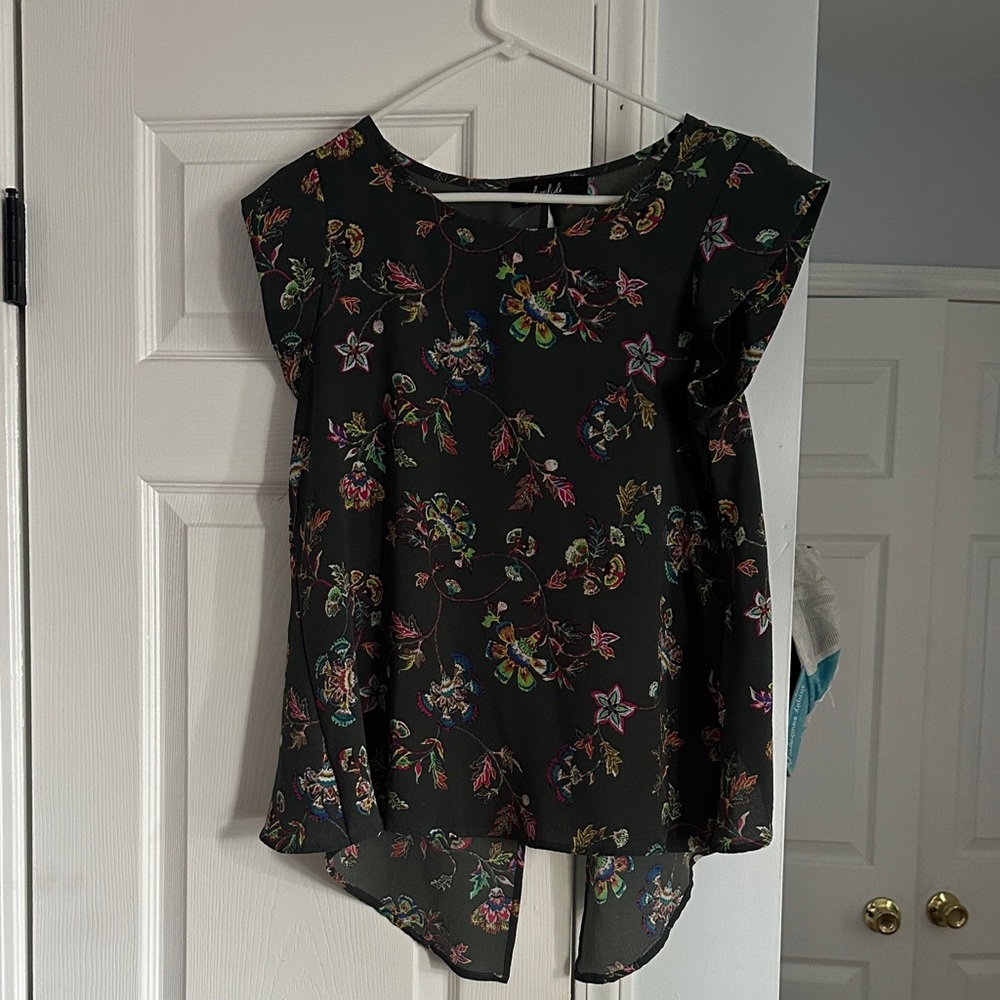 Chic Black Floral Women's Blouse